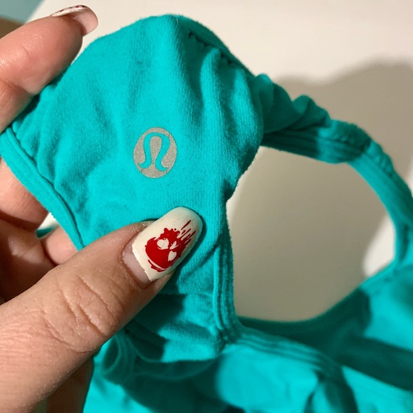 Teal lululemon workout tank - Picture 3 of 3